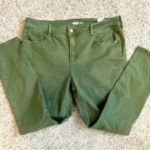 ON Rockstar Super Skinny Army Green Jeans